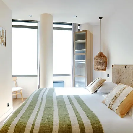 Refurbished - 2bd-8p - Place D'italie דירה *