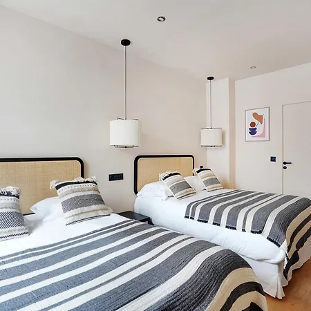 Apartmán Refurbished - 2bd-8p - Place D'italie