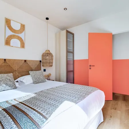 شقة Refurbished - 2bd-8p - Place D'italie