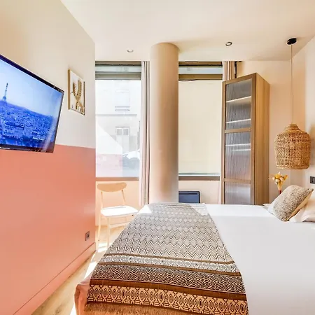 Refurbished - 2bd-8p - Place D'italie *