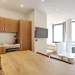 Refurbished - 2bd-8p - Place D'italie